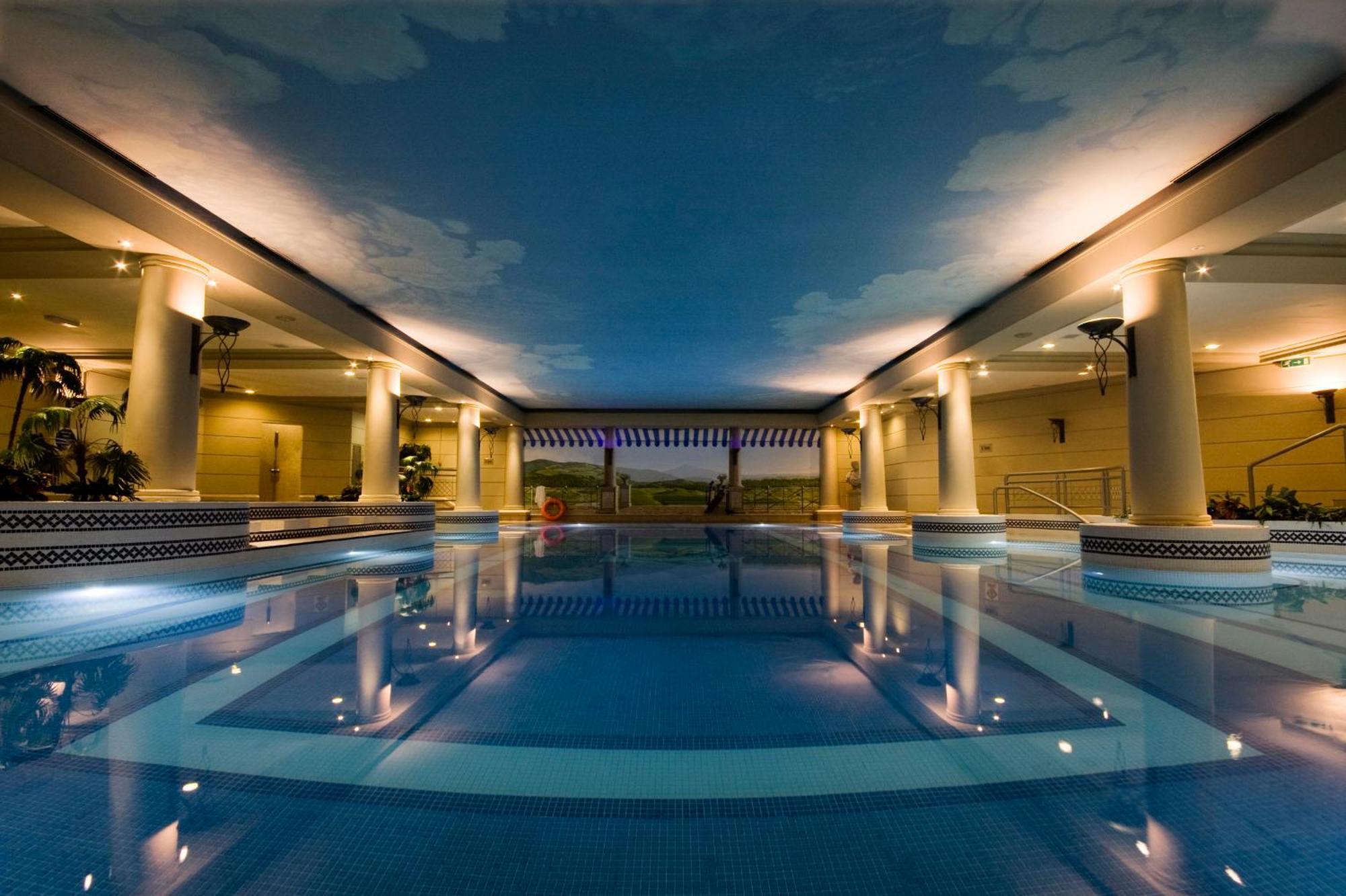 Hunter Lodges By Celtic Manor นิวพอร์ต ภายนอก รูปภาพ